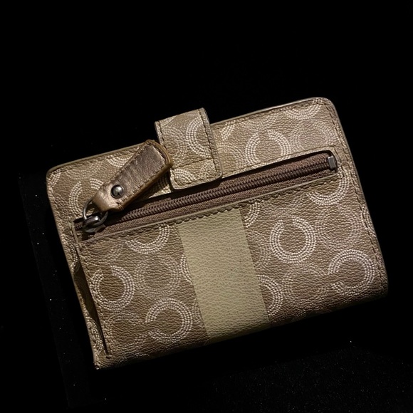 Coach Wallet - Picture 2 of 6
